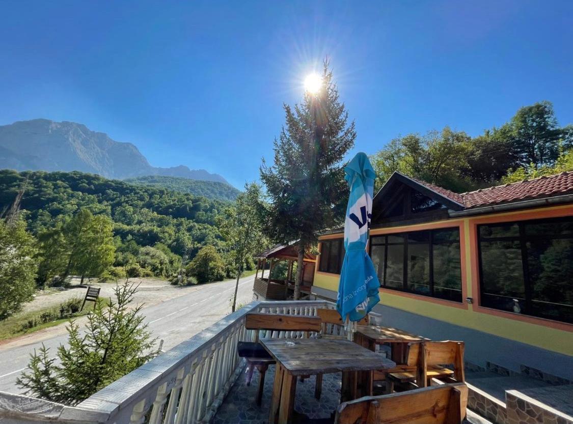 Apartmani Sastavci ティエンティシュテ エクステリア 写真