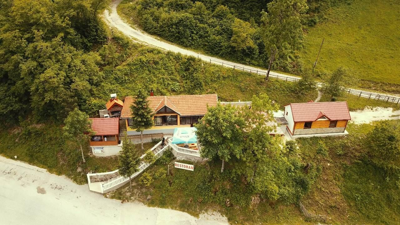 Apartmani Sastavci ティエンティシュテ エクステリア 写真